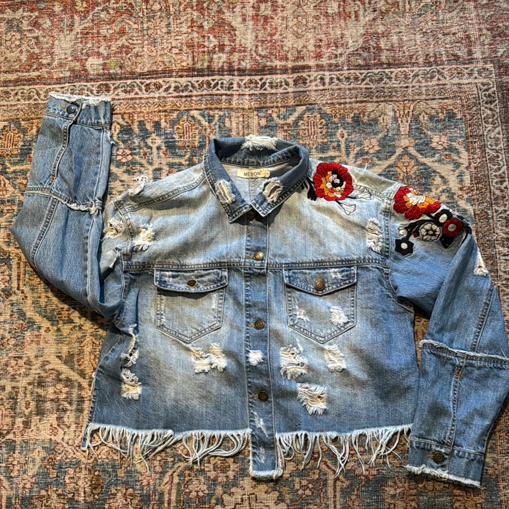 Embroidered Distressed Mebon cropped Denim Jean Jacket size Large
